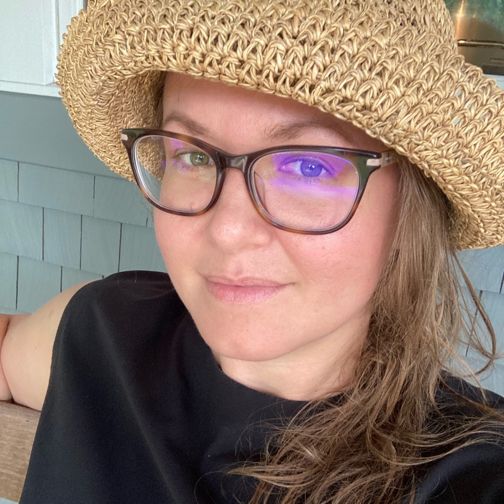 Meet your Posher, Carmel